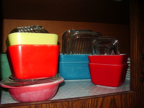 pyrex refrigerator dishes